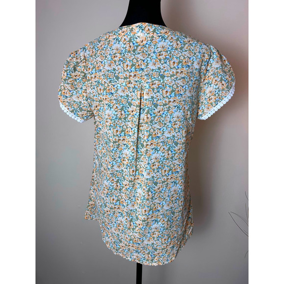 NWT Anna-Kaci Floral Collarless V-Neck Short Puff Sleeve Blouse Tunic Size M - Picture 2 of 5